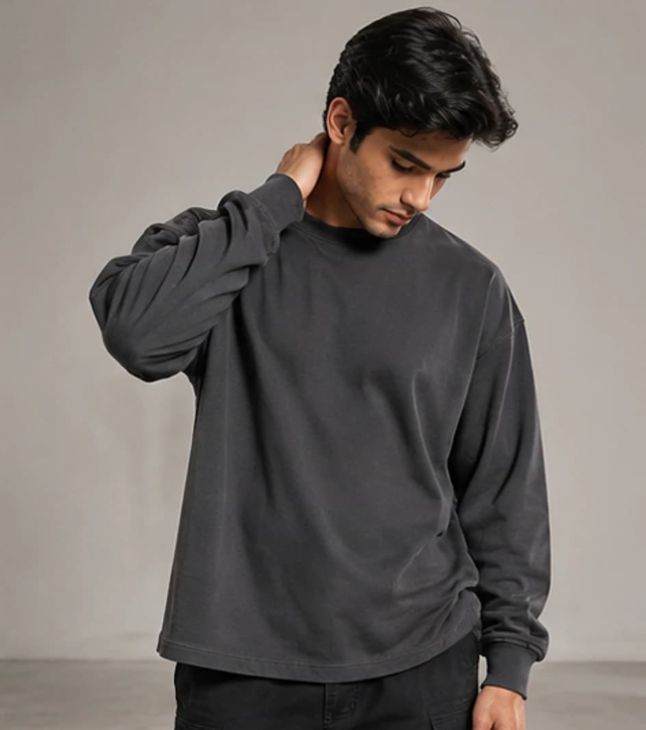 Long-sleeve oversized tee in the same heavy build on model